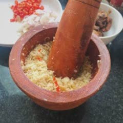 Cách Làm Mắm Ruốc Me Thái Chua Cay Và Mặn Ngọt