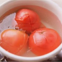 Cách làm nước ép cà chua mật ong