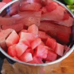 Cách làm nước ép dưa hấu chanh