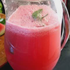 Cách làm nước ép dưa hấu chanh
