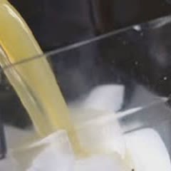 Cách làm nước ép dừa thơm