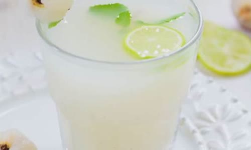 Cách làm nước ép vải chanh giải nhiệt