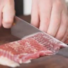 Cách làm Bánh mì kẹp thịt xông khói nướng