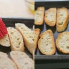 Cách làm bánh mì nướng sốt cà chua