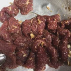 Cách làm Bò nướng mọi kiểu Củ Chi