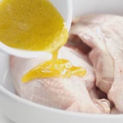 Cách làm ức gà nướng chanh tỏi