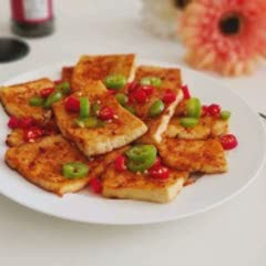 Cách làm Đậu Hũ Nướng Sốt Cay Thơm đơn giản, cực ngon cơm