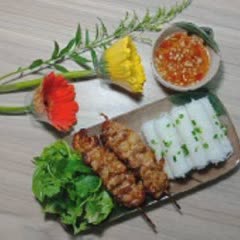 Cách làm Bánh Hỏi Thịt Nướng thơm ngon, đơn giản tại nhà 