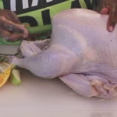 Cách làm Gà nhồi rau củ nướng bơ 