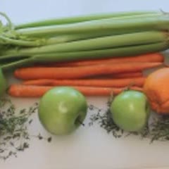 Cách làm Gà nhồi rau củ nướng bơ 