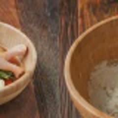 Cách làm Gà nướng bọc lá sen bột