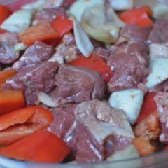Cách Làm Thịt Cừu Xiên Rau Củ Nướng Thơm Ngon