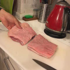 Cách Làm Thịt Quay Giòn Da Bằng Nồi Chiên Không Dầu