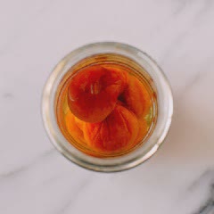 Cách làm vịt sốt mận chua
