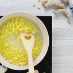 Cách làm Đá Me kèm dứa chua ngọt giải nhiệt ngày hè