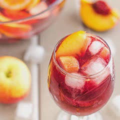 Cách làm Cocktail trái cây rượu vang đỏ