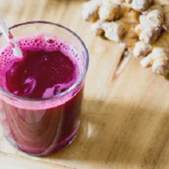 Cách làm Nước ép táo gừng củ dền