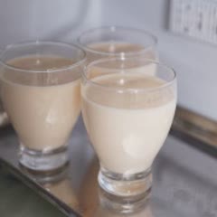 Cách Làm Panna Cotta Hoa Hồng Mềm Mịn Thơm Ngon