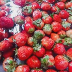 Cách làm Rượu Dâu Tây dịu nhẹ thơm ngon cực hấp dẫn