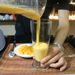 Cách làm Sinh tố xoài kem