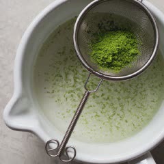 Cách làm soda matcha phủ kem