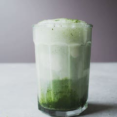Cách làm soda matcha phủ kem