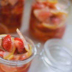 Cách pha Strawberry Lemonade cực ngon cho ngày hè oi bức