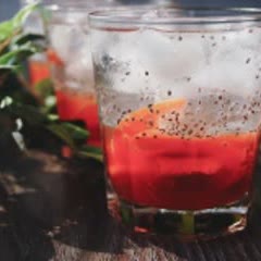 Cách pha Strawberry Lemonade cực ngon cho ngày hè oi bức