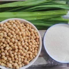 Cách làm sữa đậu nành hương lá dứa