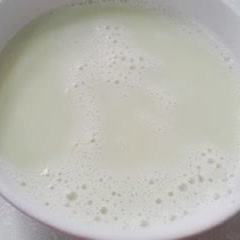 Cách làm sữa đậu nành hương lá dứa