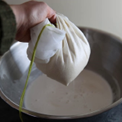 Cách làm sữa đậu phộng béo ngậy