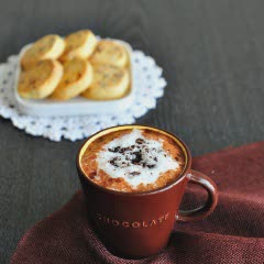Cách Pha Sữa Chocolate Nóng Đơn Giản Cho Ngày Lạnh