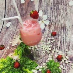 Cách làm Sữa Chua - Yogurt Si Rô Dâu giải nhiệt mùa hè