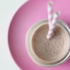Cách Làm Sữa Lắc Chocolate Thơm Ngon Mát Lạnh