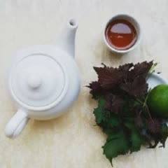 Cách làm trà mật ong tía tô chống cảm cúm