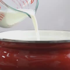 Cách làm trà sữa hoa hồng