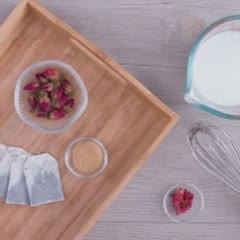 Cách làm trà sữa hoa hồng