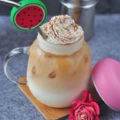 Cách pha trà sữa topping kem mát lạnh