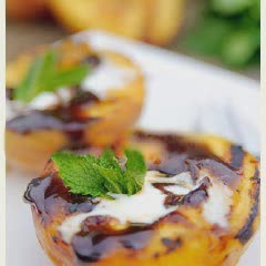 Cách làm Đào nướng sốt caramel