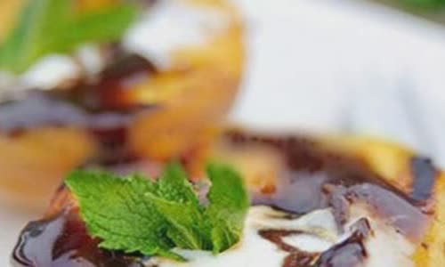 Cách làm Đào nướng sốt caramel