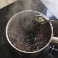 Cách làm đậu đen rim nước tương mặn ngọt