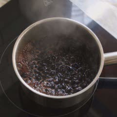 Cách làm đậu đen rim nước tương mặn ngọt