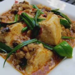 Cách Làm Đậu Hũ Non Sốt Thịt Bằm Lá Tỏi Đậm Đà