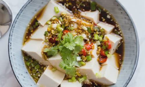 Cách làm Đậu hũ non sốt tương mè