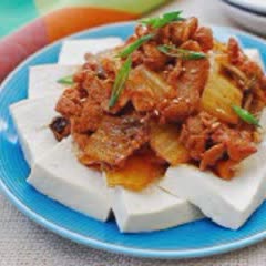 Cách làm đậu hũ sốt kimchi thịt heo