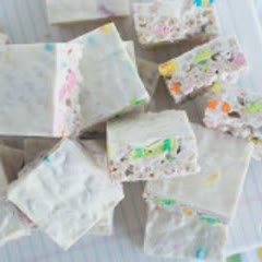 Cách làm Bánh cốm trộn Marshmallow