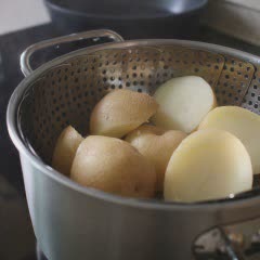 Cách làm bánh khoai tây nhân phô mai