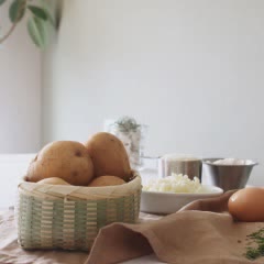 Cách làm bánh khoai tây nhân phô mai