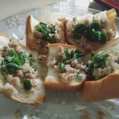 Cách làm bánh mì hấp thịt băm