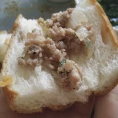 Cách làm bánh mì hấp thịt băm